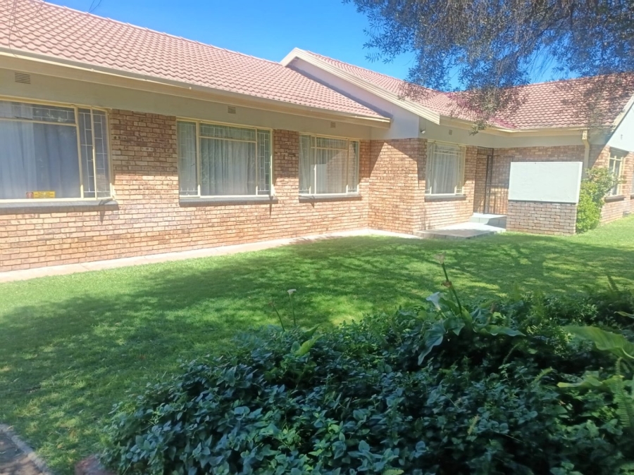 4 Bedroom Property for Sale in Royldene Northern Cape